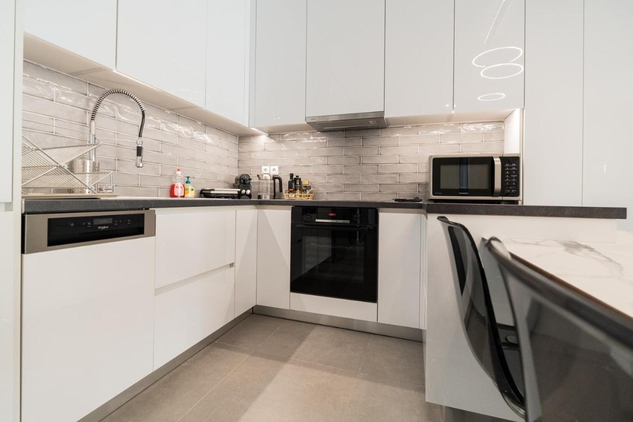 Liv - Luminous & Spacious In Pagrati Atena Exterior foto